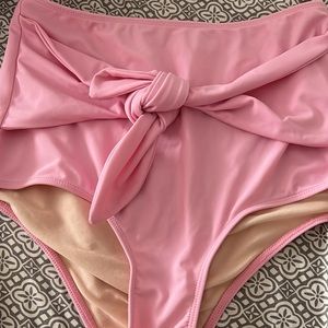 Kortni Jeane small encore line pink